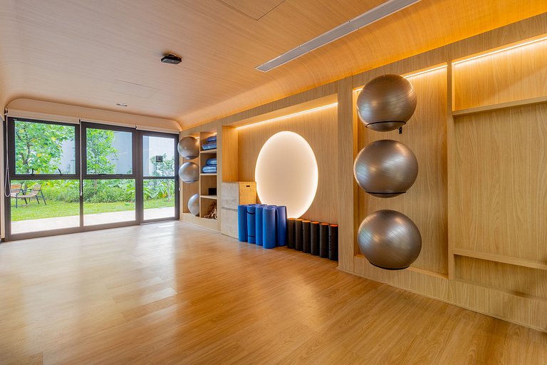 Conveniently located and fully furnished