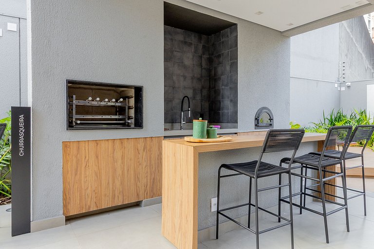 Conveniently located and fully furnished