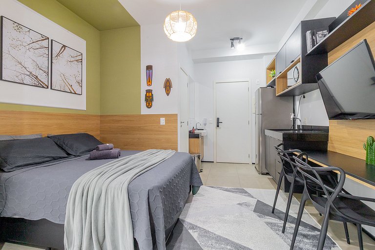 Located next to Hosp Oswaldo Cruz, featuring a swimming pool