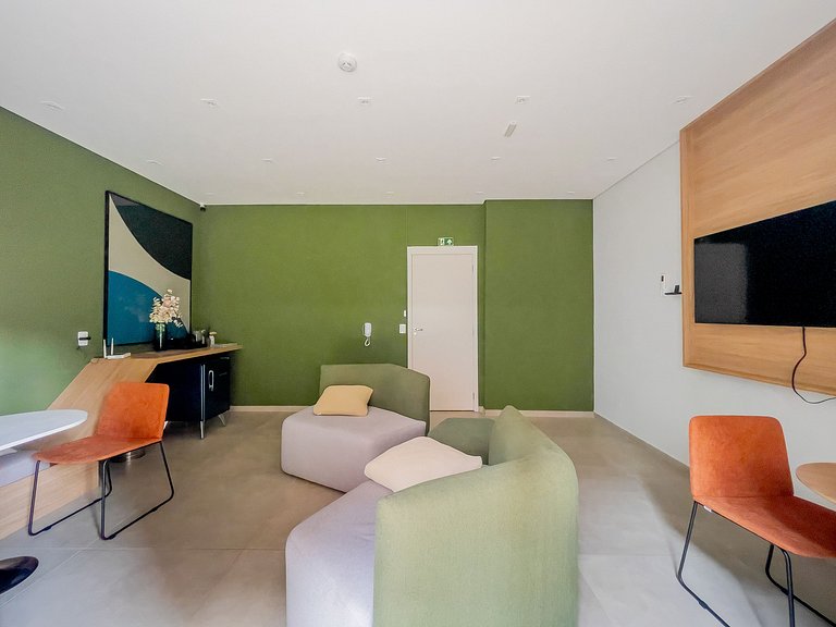 Charming loft with a spacious balcony in Moema