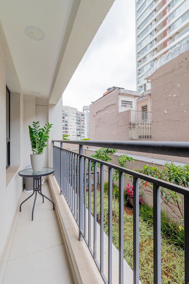 Near Allianz and Sumaré Metro station