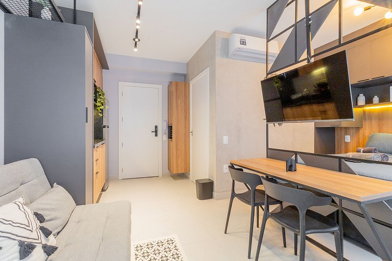 Perto do Allianz e da estação Sumaré do metrô