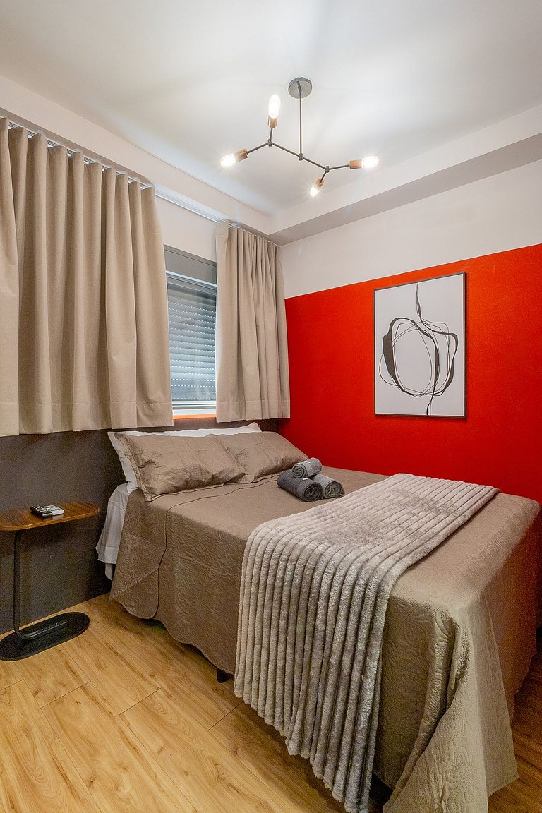 Includes garage and rooftop, located near Paulista Avenue!