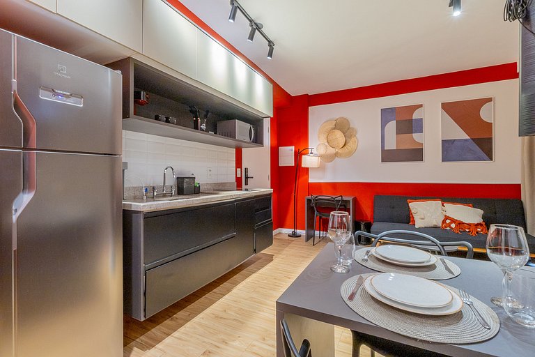 13th floor in Jardins with parking space, balcony and pool