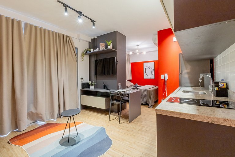 13th floor in Jardins with parking space, balcony and pool