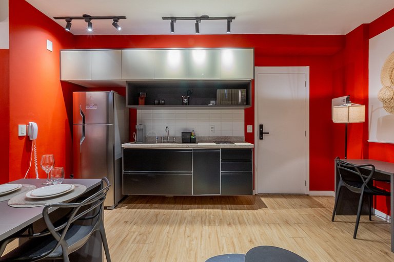 Includes garage and rooftop, located near Paulista Avenue!