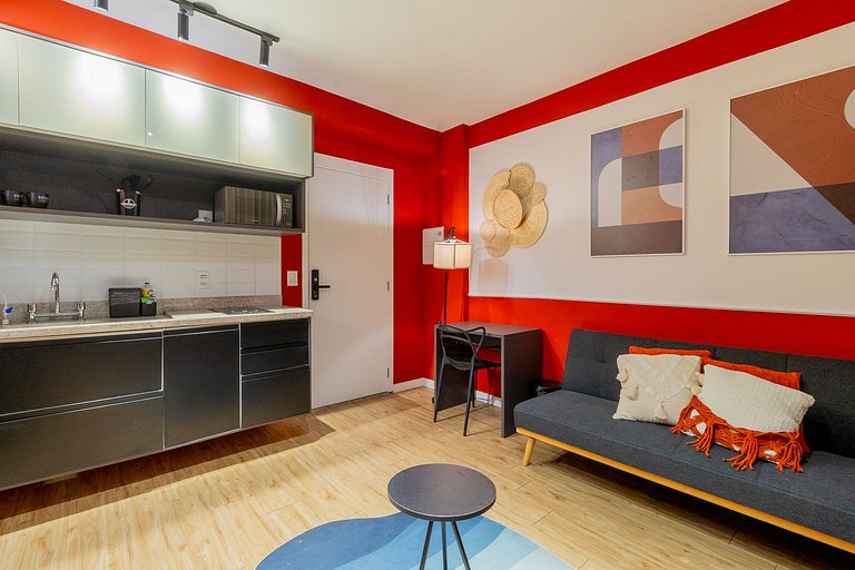 Con garaje y azotea, cerca de la Avenida Paulista