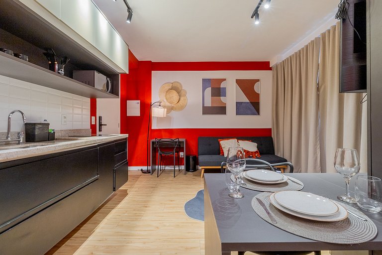 Includes garage and rooftop, located near Paulista Avenue!