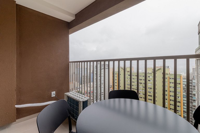 Balcón privado en piso alto