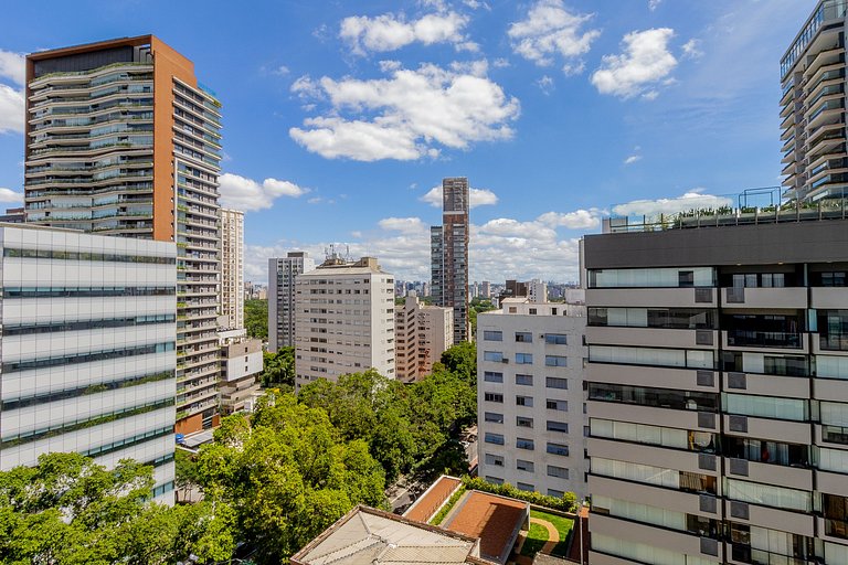 Conforto na Oscar Freire | Metrô próximo