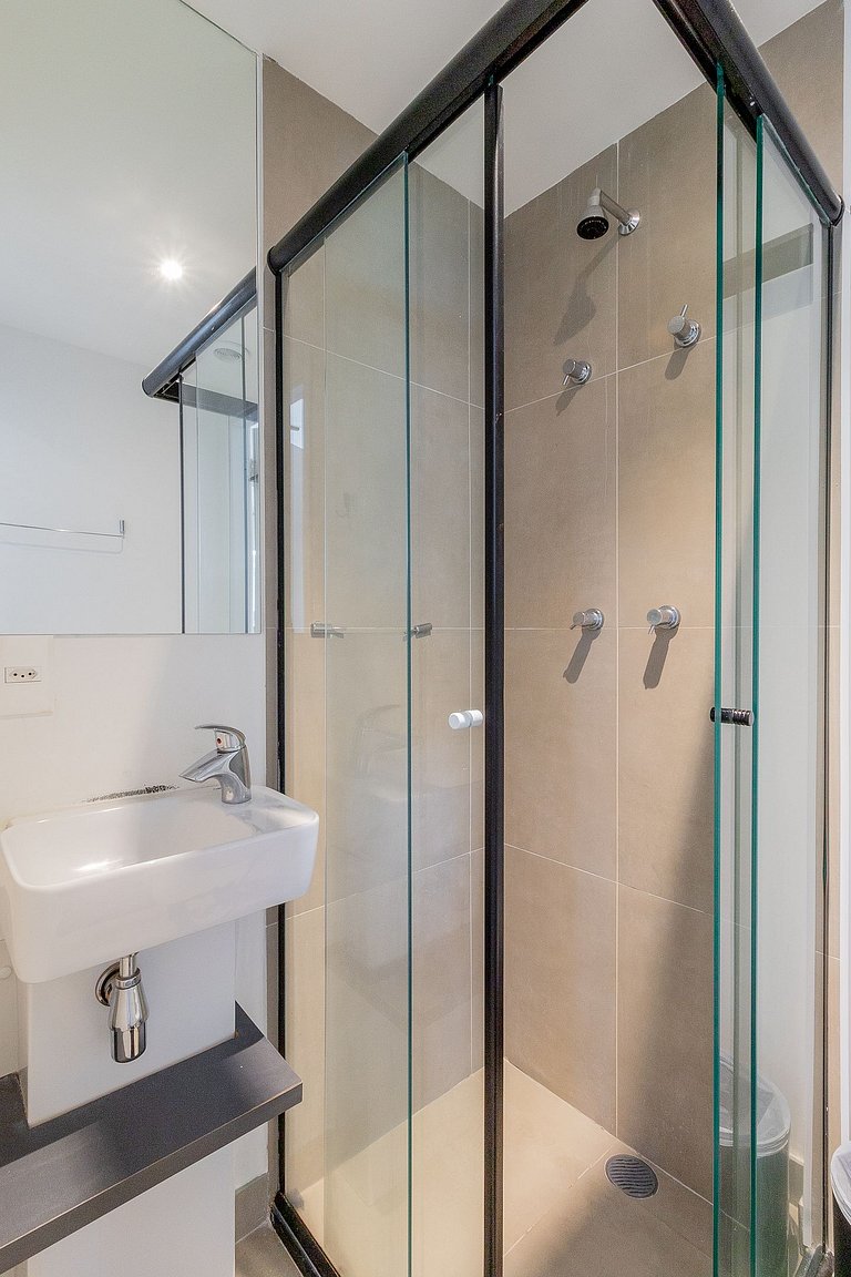 Comfort on Oscar Freire | Subway Next Door