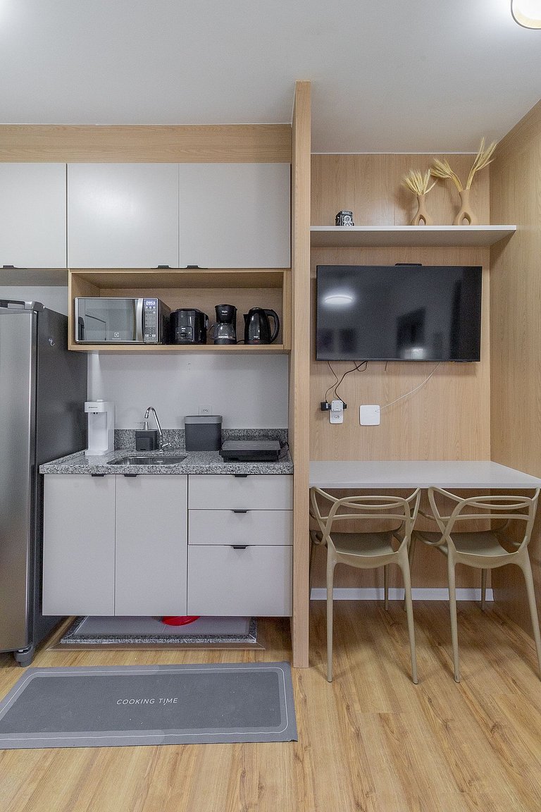 Metrô Liberdade | Varanda + Conforto 3pax