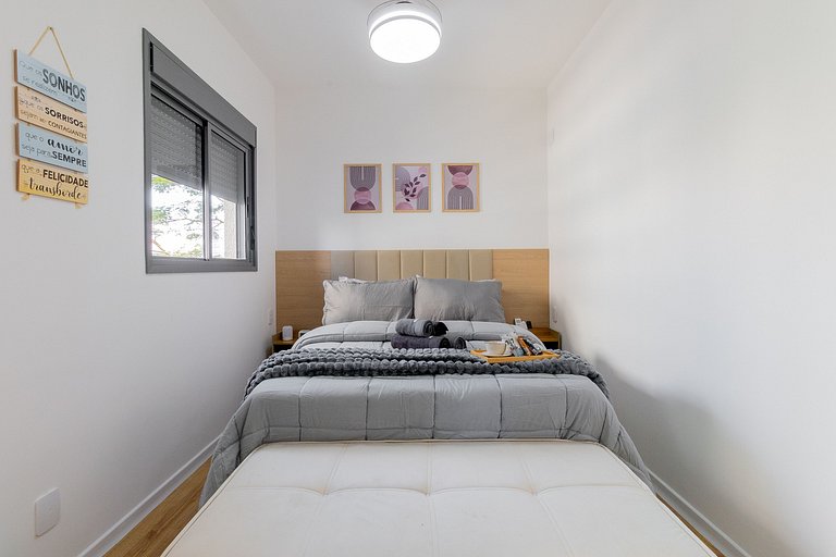 Metrô Liberdade | Varanda + Conforto 3pax