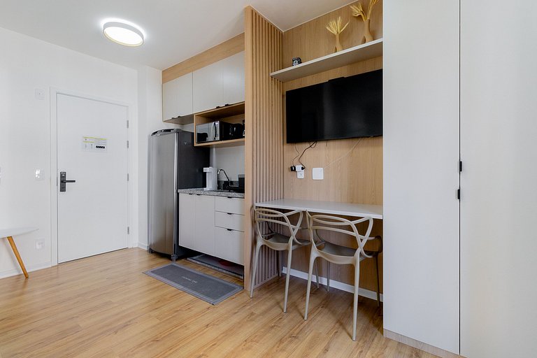 Metrô Liberdade | Varanda + Conforto 3pax