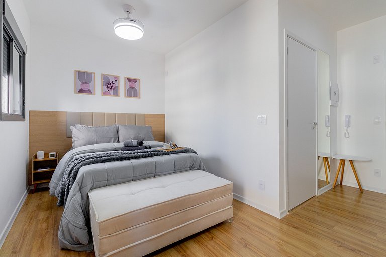 Metrô Liberdade | Varanda + Conforto 3pax