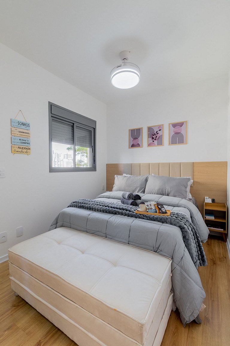 Metrô Liberdade | Varanda + Conforto 3pax