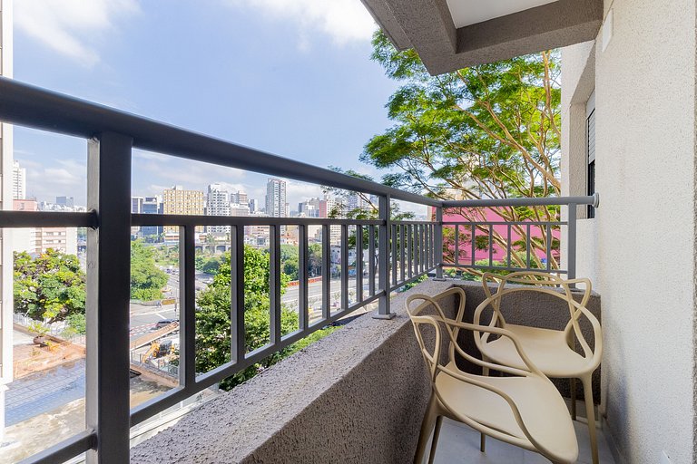 Metrô Liberdade | Varanda + Conforto 3pax