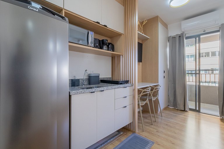 Metrô Liberdade | Varanda + Conforto 3pax