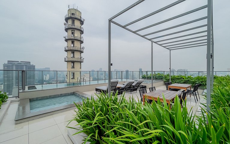 Apartment on the 16th floor, near Berrini, with a pool