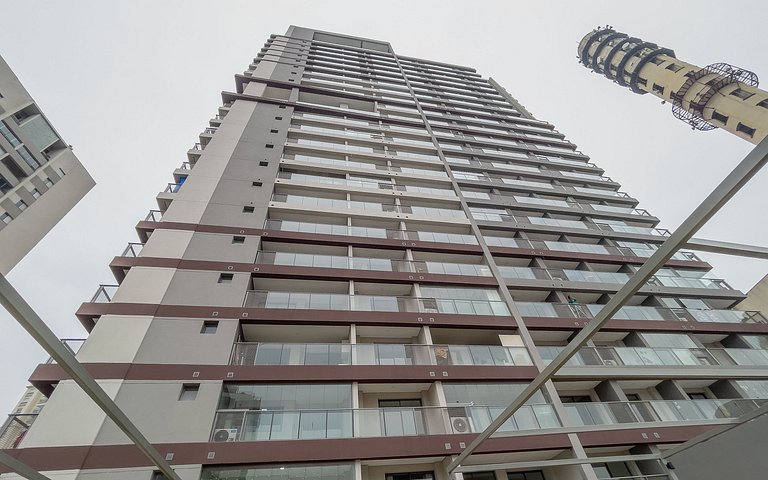Apartment on the 16th floor, near Berrini, with a pool