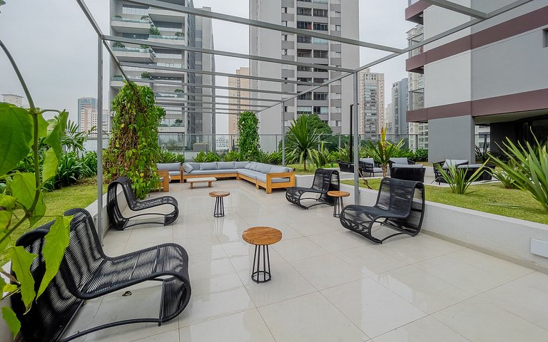 Apartment on the 16th floor, near Berrini, with a pool