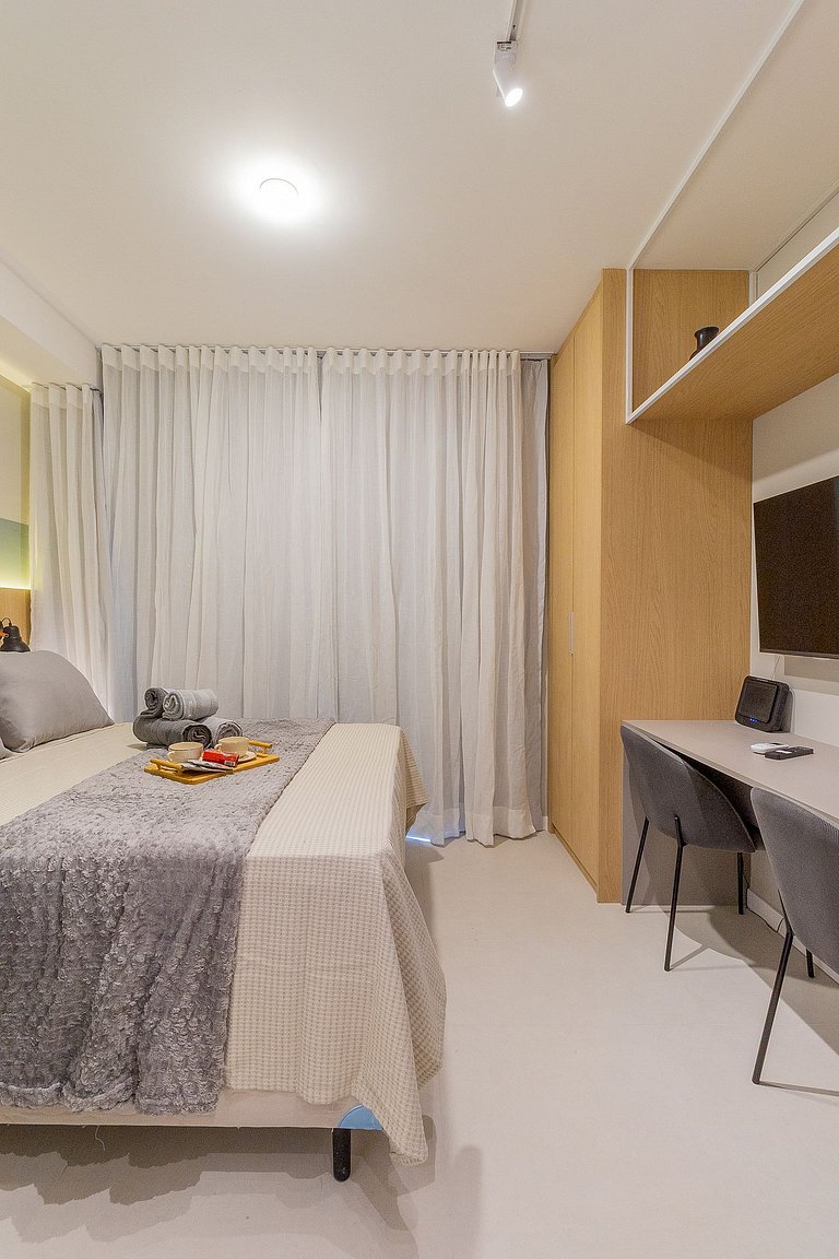 Ap no 16ª andar, Próximo à Berrini, com piscina