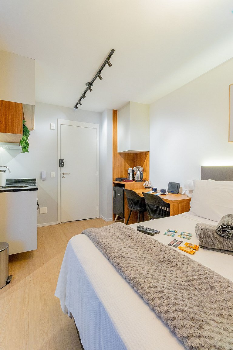 Premium Studio with Coworking and Pool