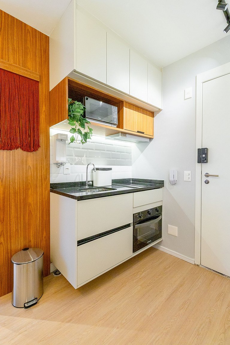 Studio Premium com Coworking e Piscina