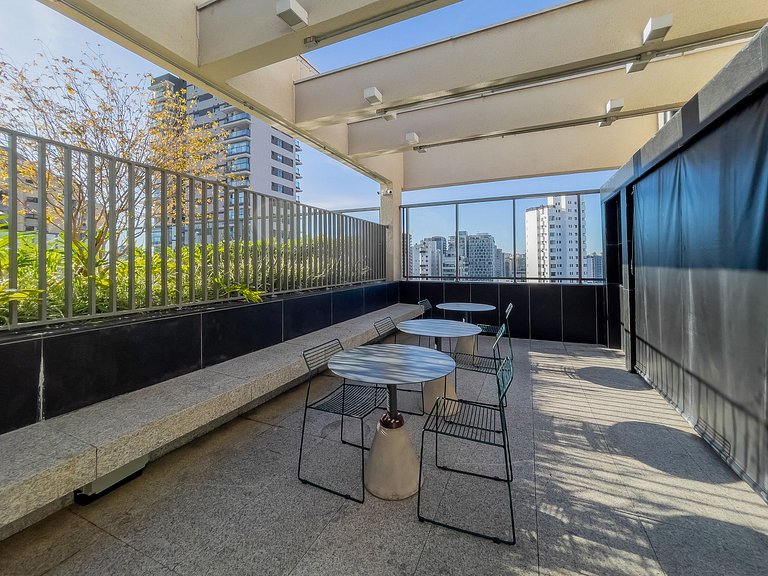 Studio Premium com Coworking e Piscina