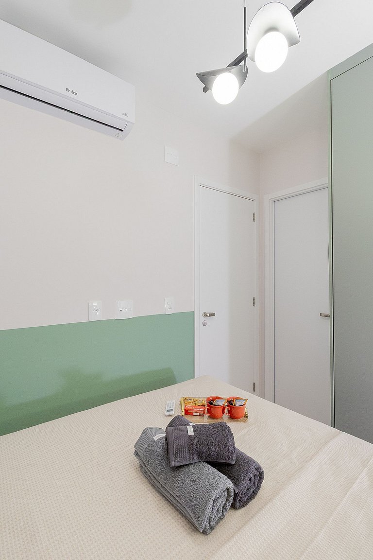 23rd Floor Balcony and pool near Ibirapuera