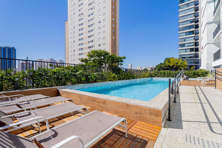 400m do Allianz Parque |  Piscina e Varanda