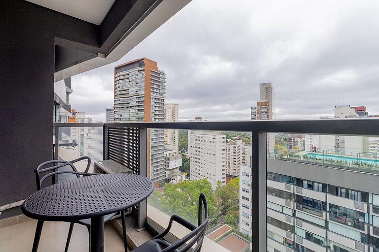 15ª Andar. Piscina e academia na Oscar Freire
