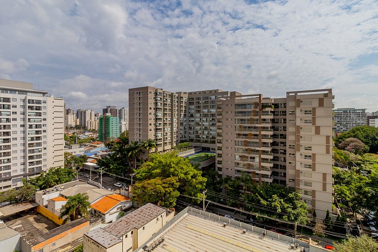 Moema | Varanda e coworking próximo ao metrô