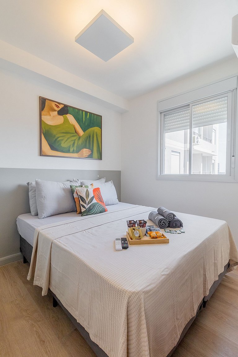 Pinheiros | 22th Floor, up to 4 Guests + Balcony