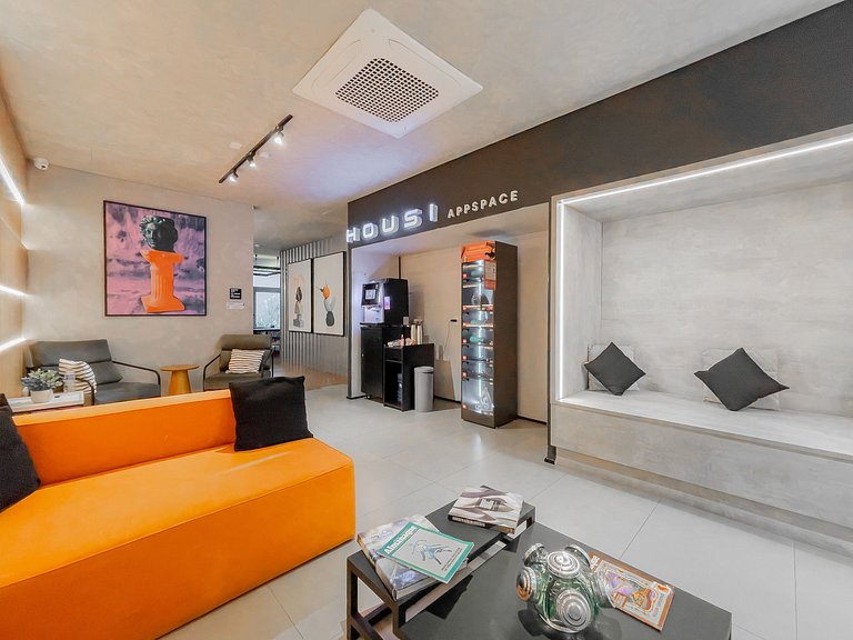 Moema | Balcony and Ibirapuera Mall