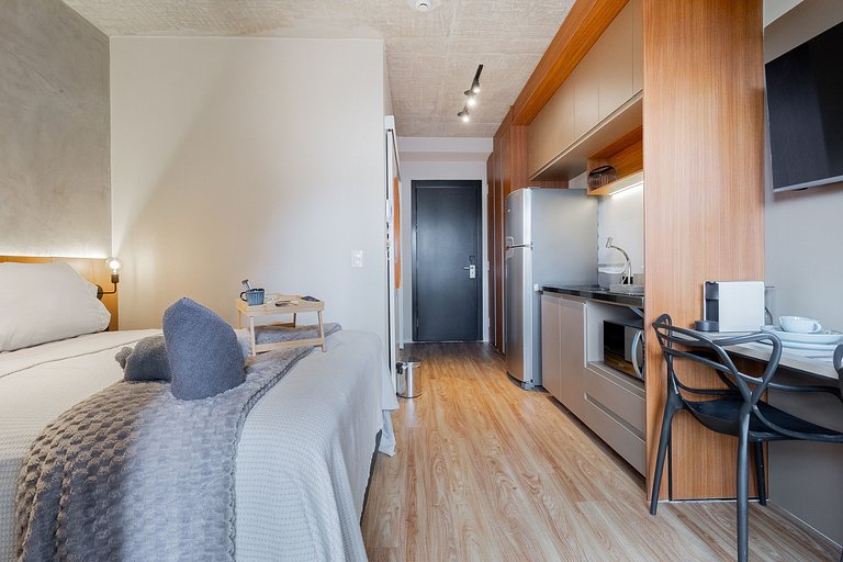 Moema | Balcony and Ibirapuera Mall